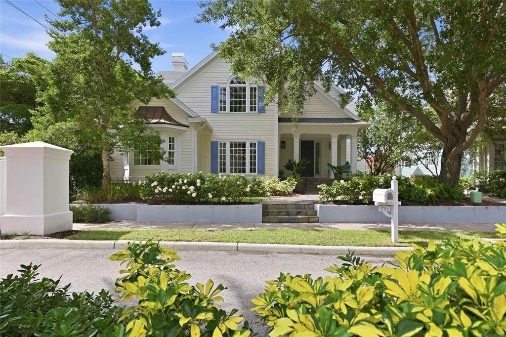 1798 Lincoln Park Circle - Photo 1