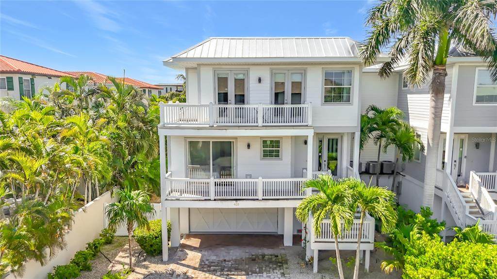 403 42ND Street - Photo 1