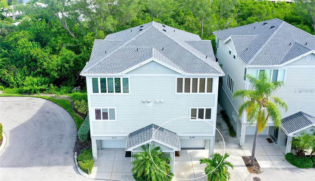 539 Forest Way - Photo 1