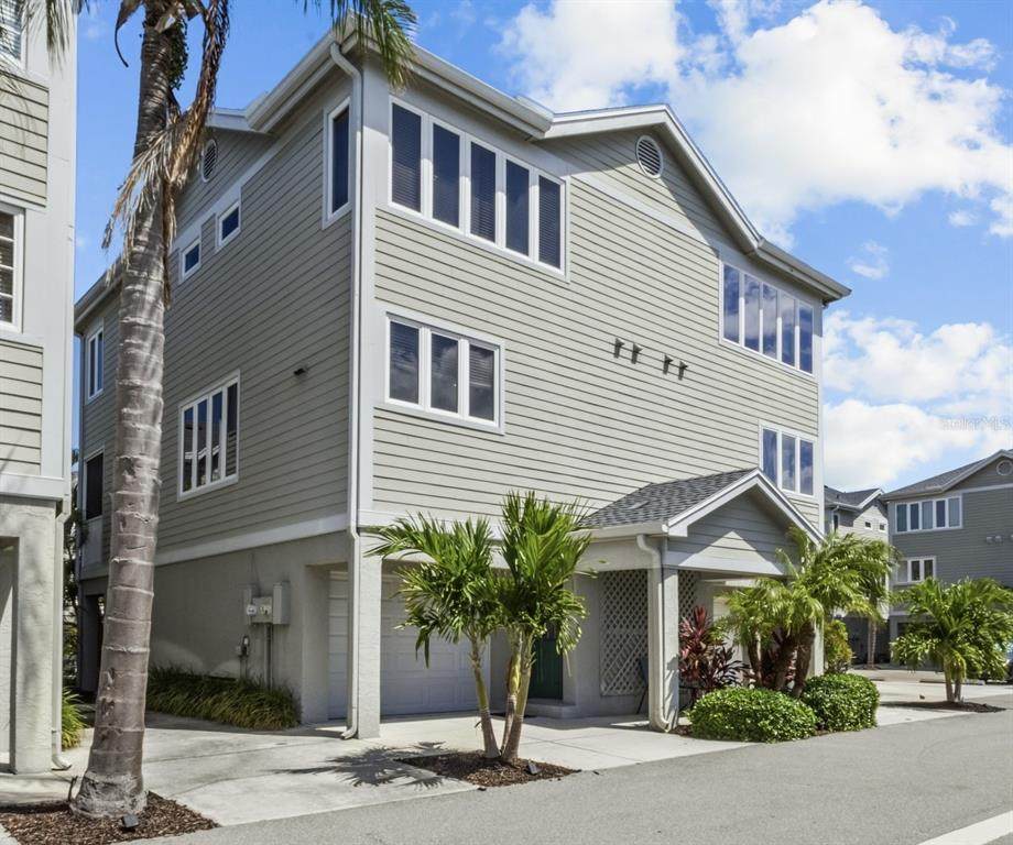 521 Forest Way - Photo 1