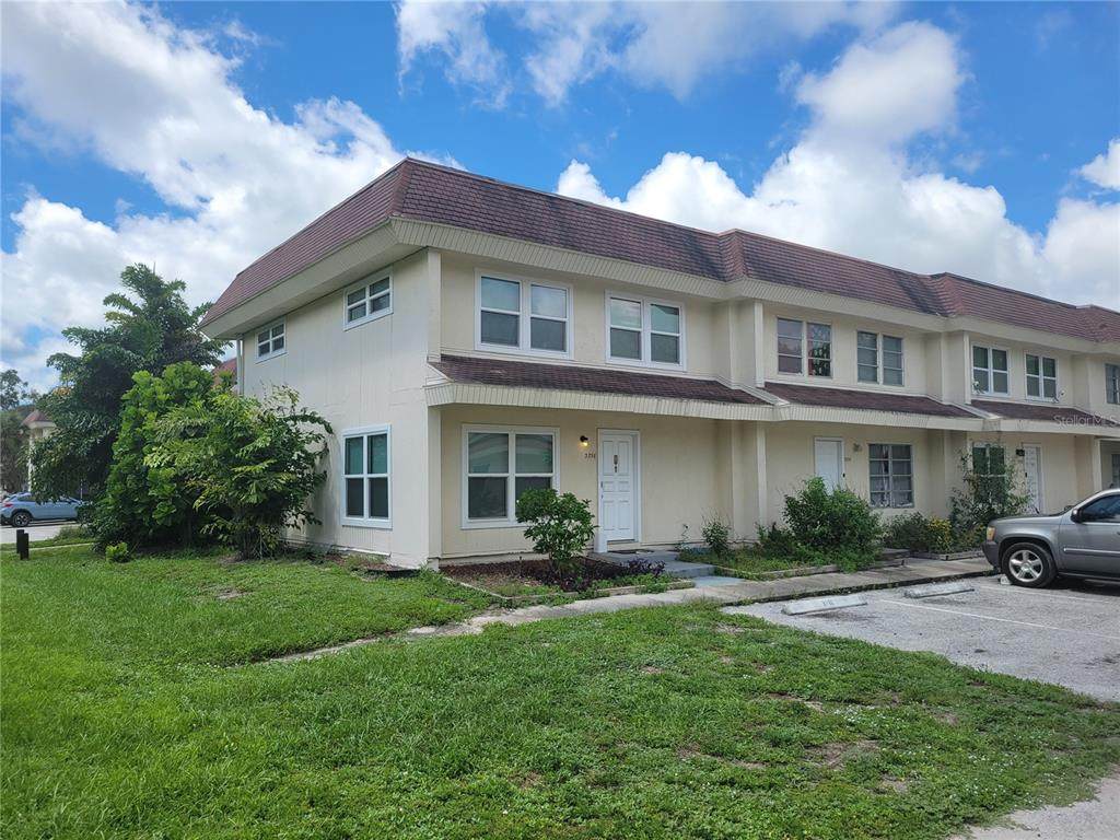 3756 Amherst Way - Photo 1