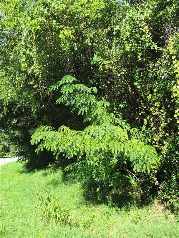 901 Oxford Drive - Photo 1