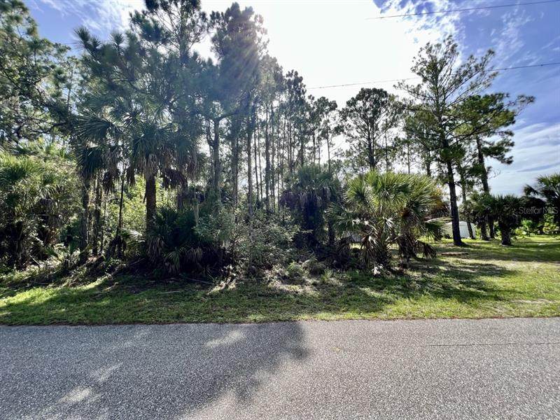 223 Kindred Boulevard - Photo 1