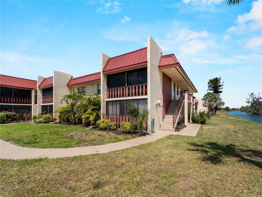72 Boundary Boulevard - Photo 1