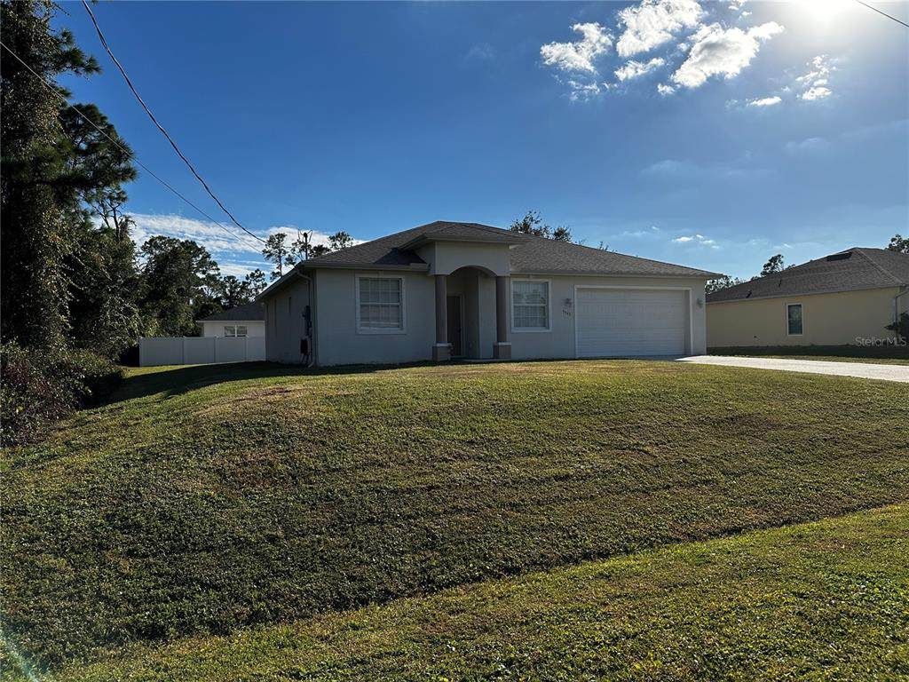 5543 Dinuba Avenue - Photo 1