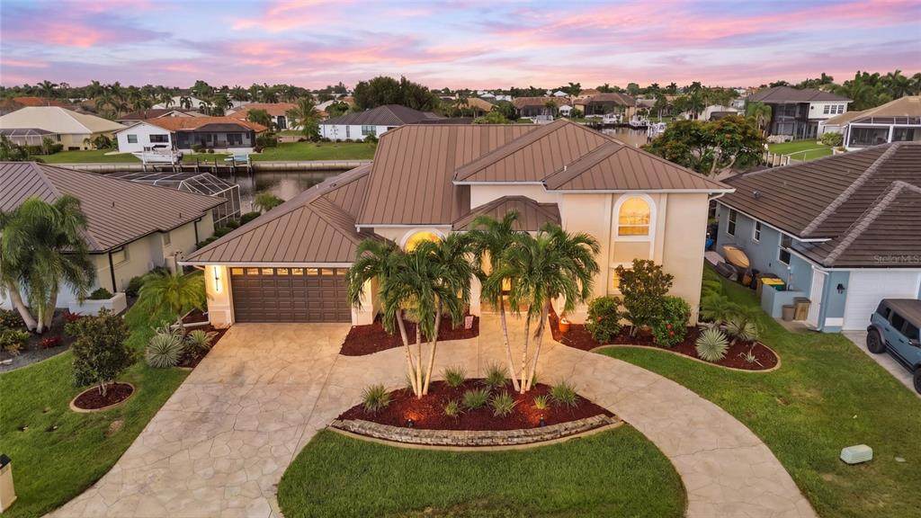 414 Caicos Drive - Photo 1