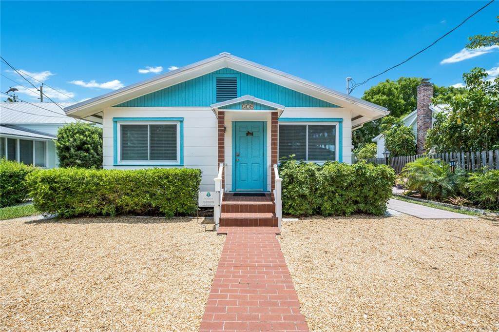 370 Tarpon Avenue - Photo 1