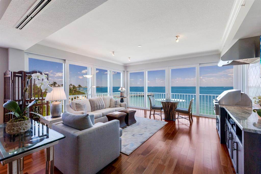 801 Harborshore Drive - Photo 1