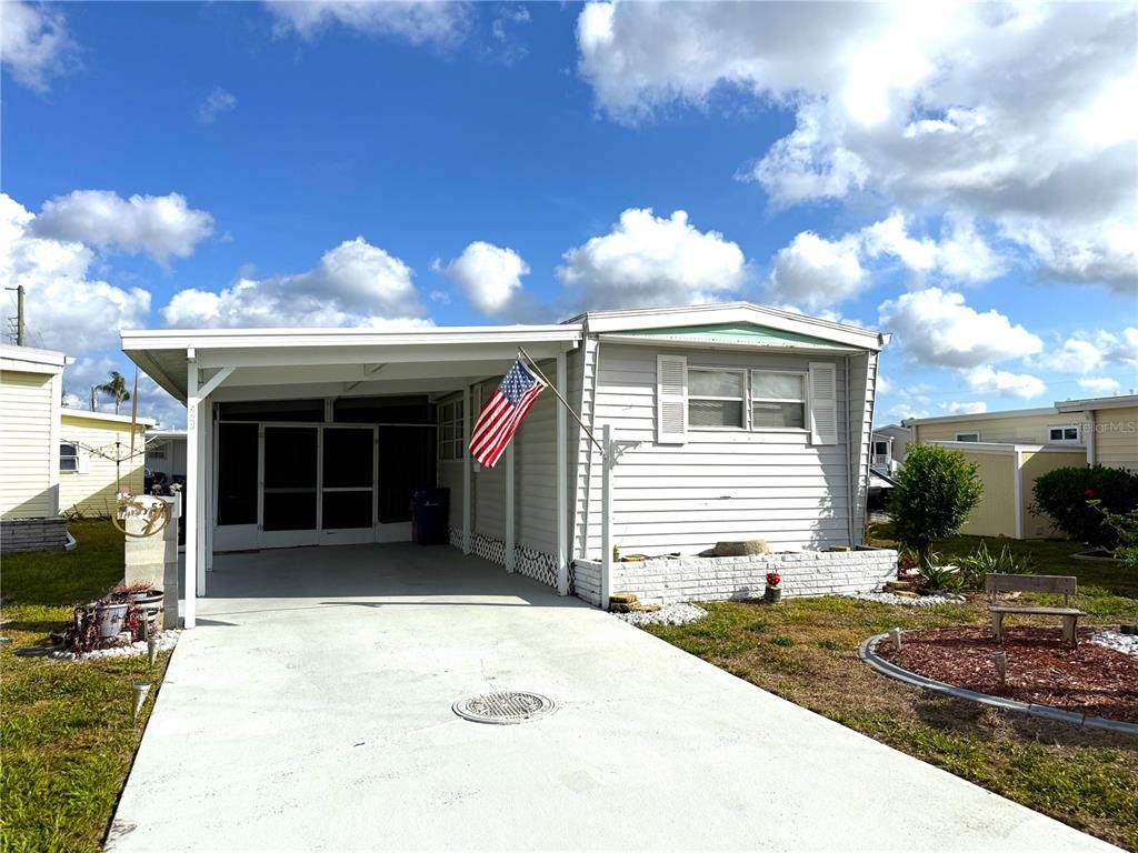 527 Blackburn Boulevard - Photo 1