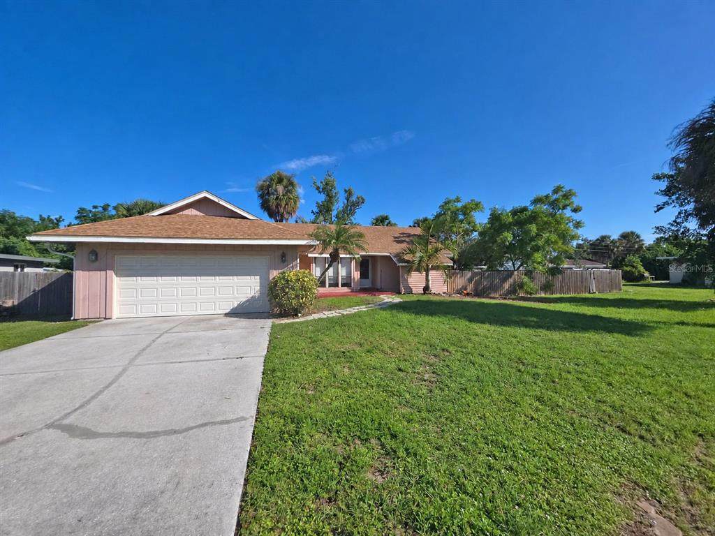 700 South Venice Boulevard - Photo 1