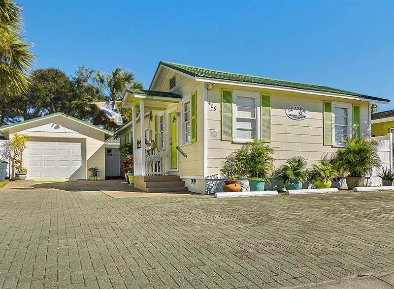 409 Daytona Avenue - Photo 1