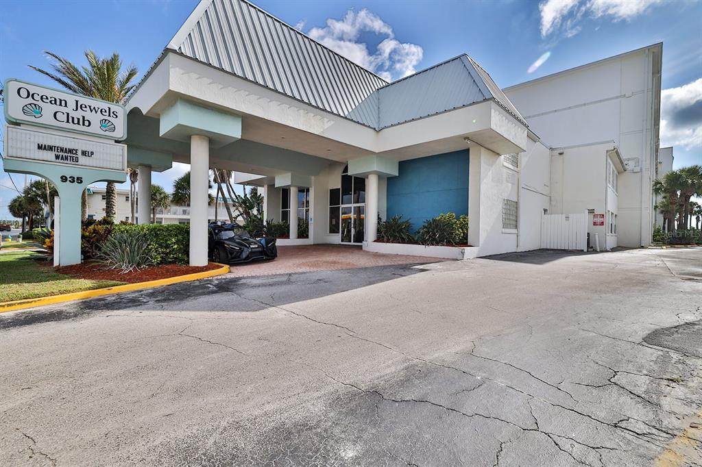 935 Atlantic Avenue - Photo 1