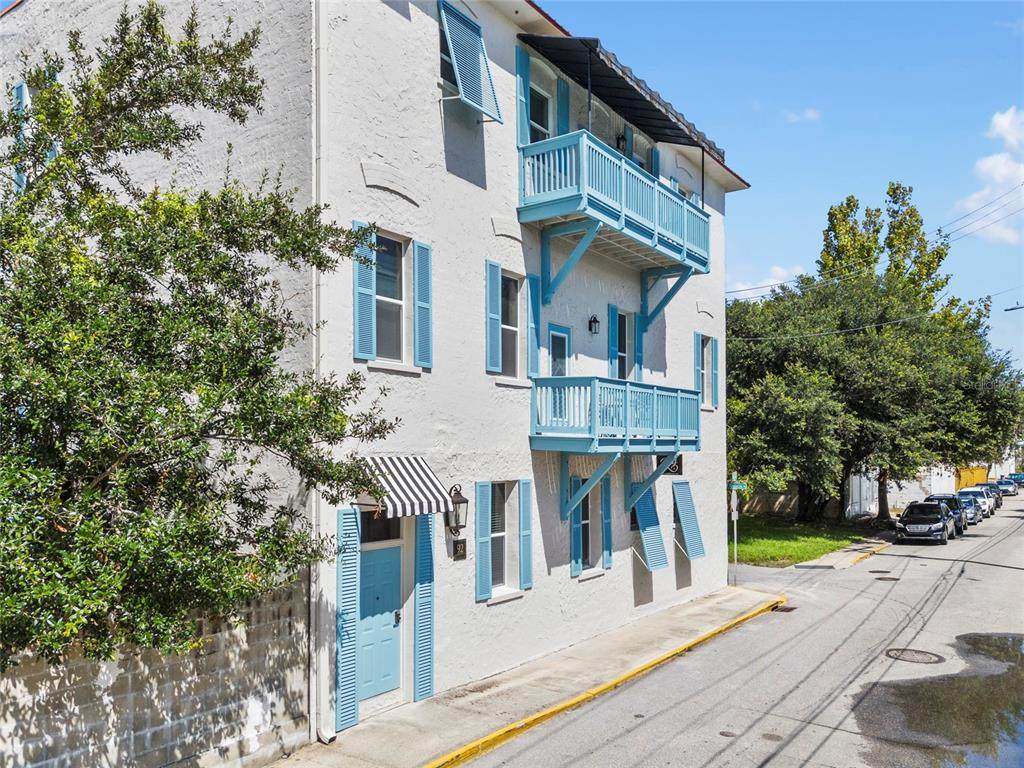 92 Washington Street - Photo 1