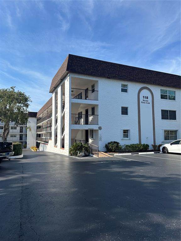 118 Halifax Avenue - Photo 1