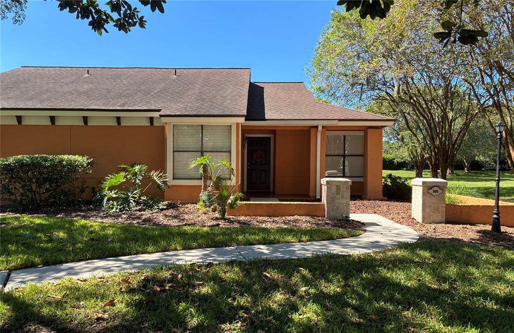 922 Shoreline Circle - Photo 1