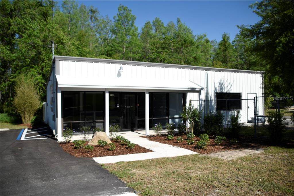 135 Garden Avenue - Photo 1