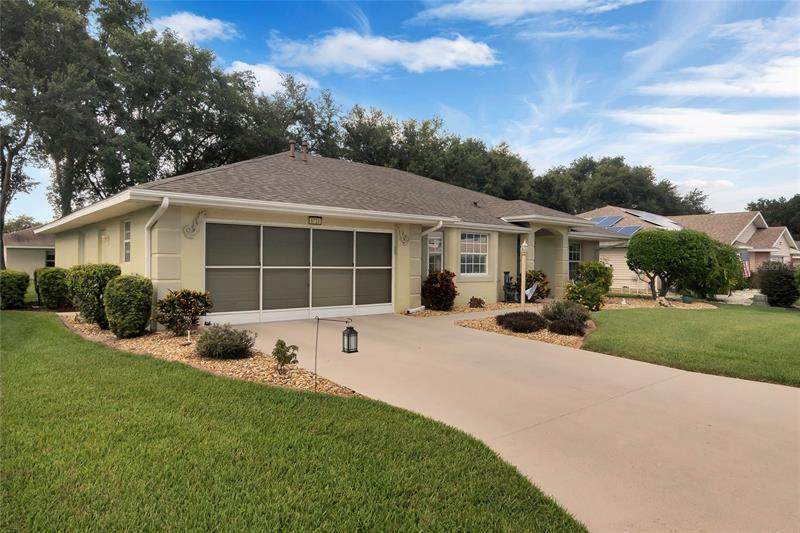 5733 King James Avenue - Photo 1