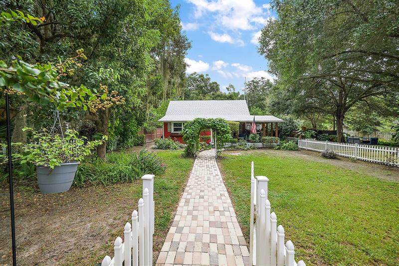 1010 Clayton Street - Photo 1