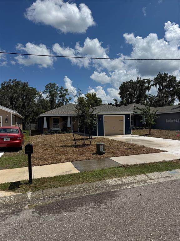 827 Clifford Avenue - Photo 1