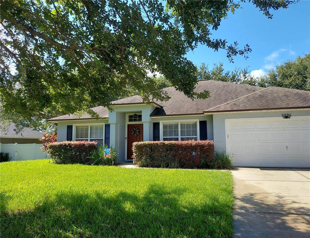 2236 Lake Pointe Circle - Photo 1