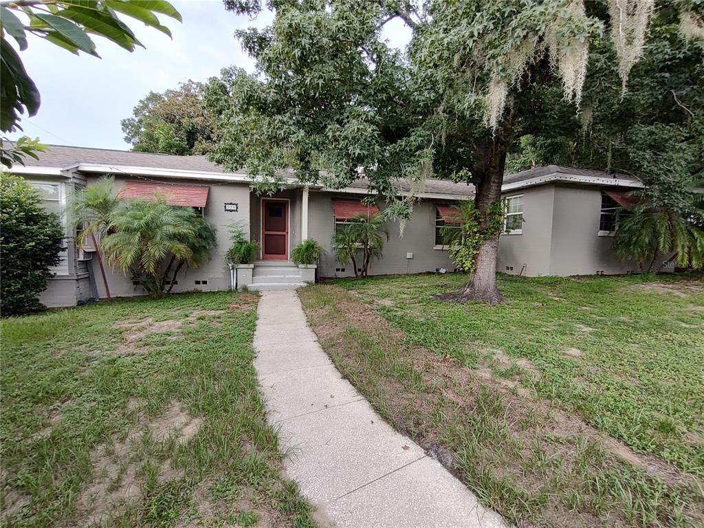 995 11TH Avenue - Photo 1