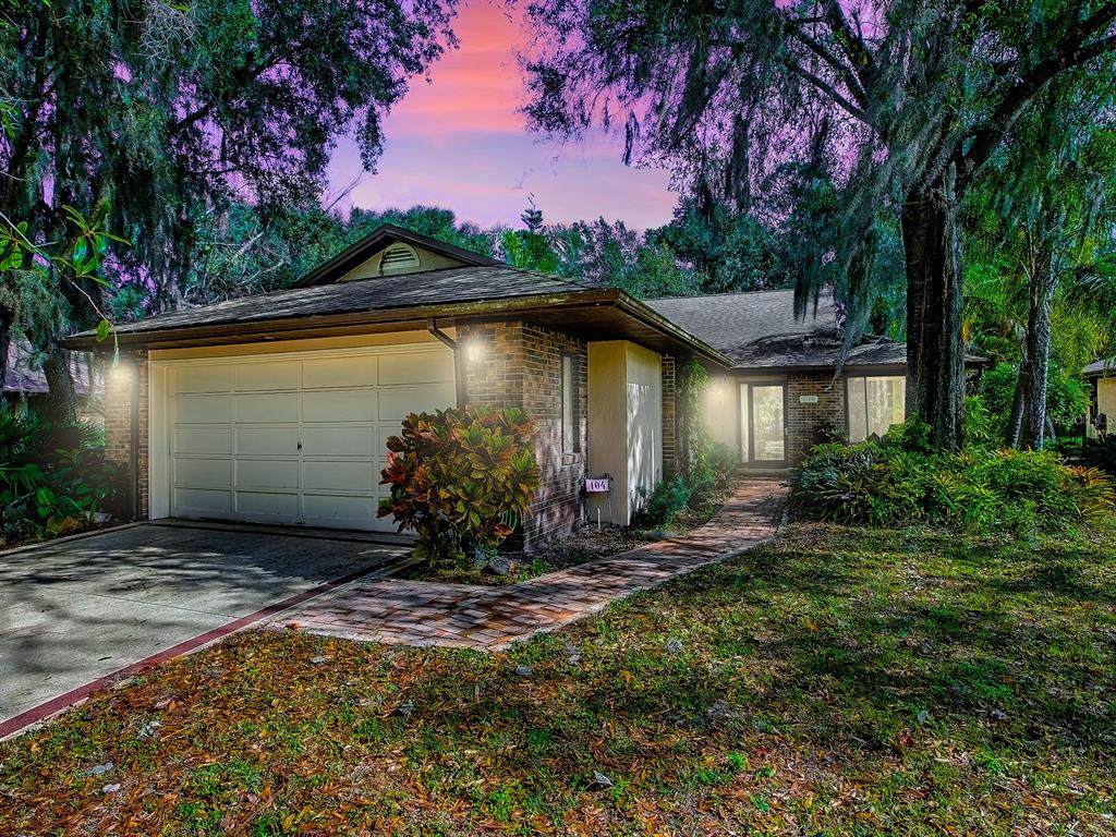 104 Waterwood Drive - Photo 1