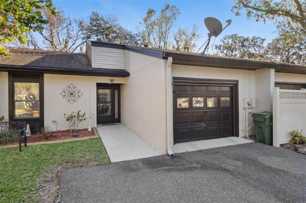 916 Belle Oak Drive - Photo 1