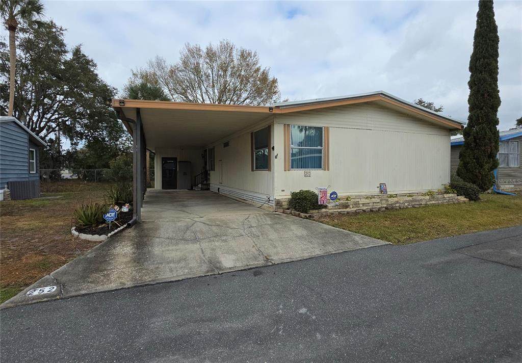 252 Pinewood Drive - Photo 1