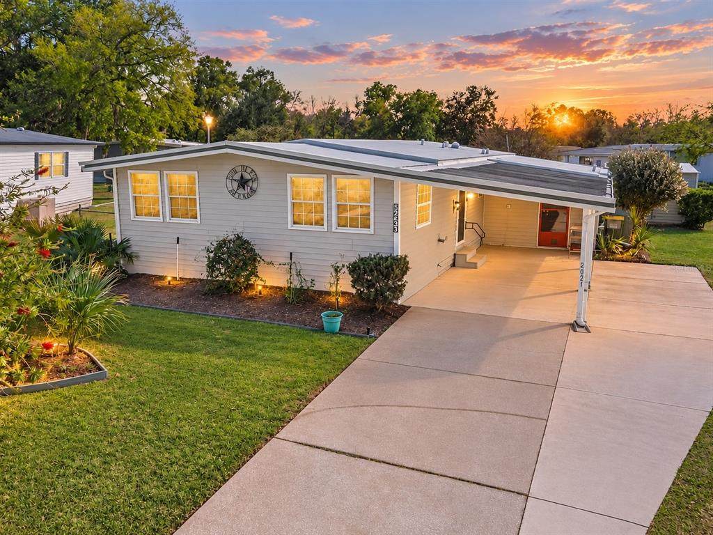 2621 Carpenter Place - Photo 1