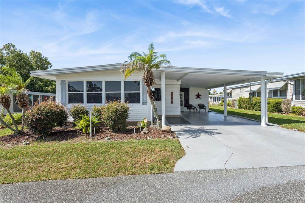 137 Jacaranda Drive - Photo 1