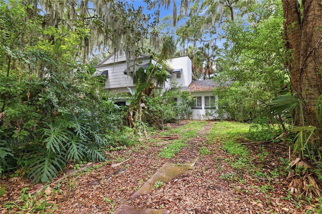 815 9TH Street - Photo 1