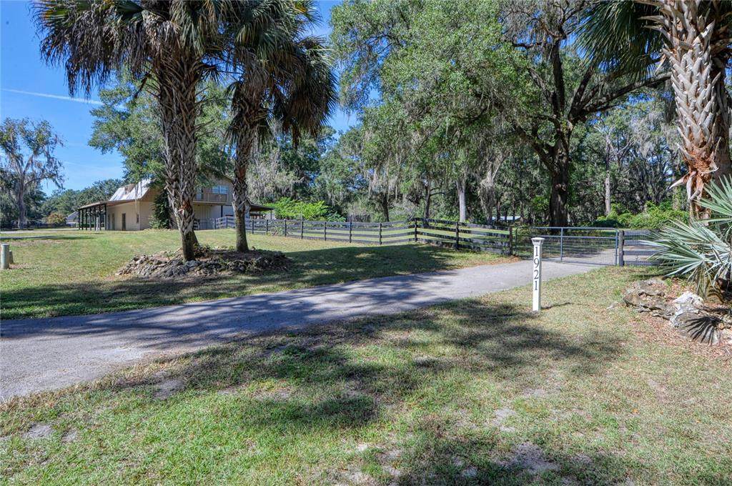 1921 73rd Loop - Photo 1