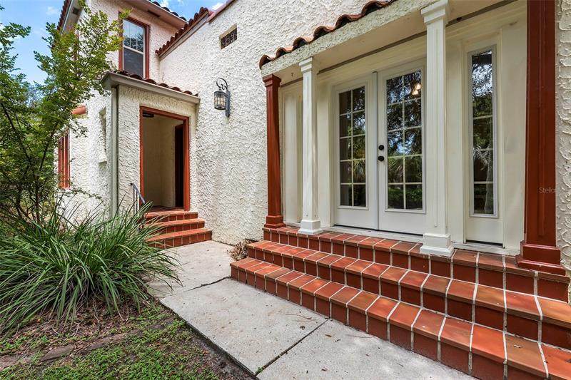 600 9TH Avenue - Photo 1
