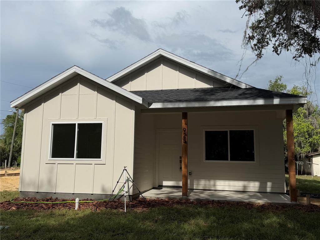 925 17TH Drive - Photo 1