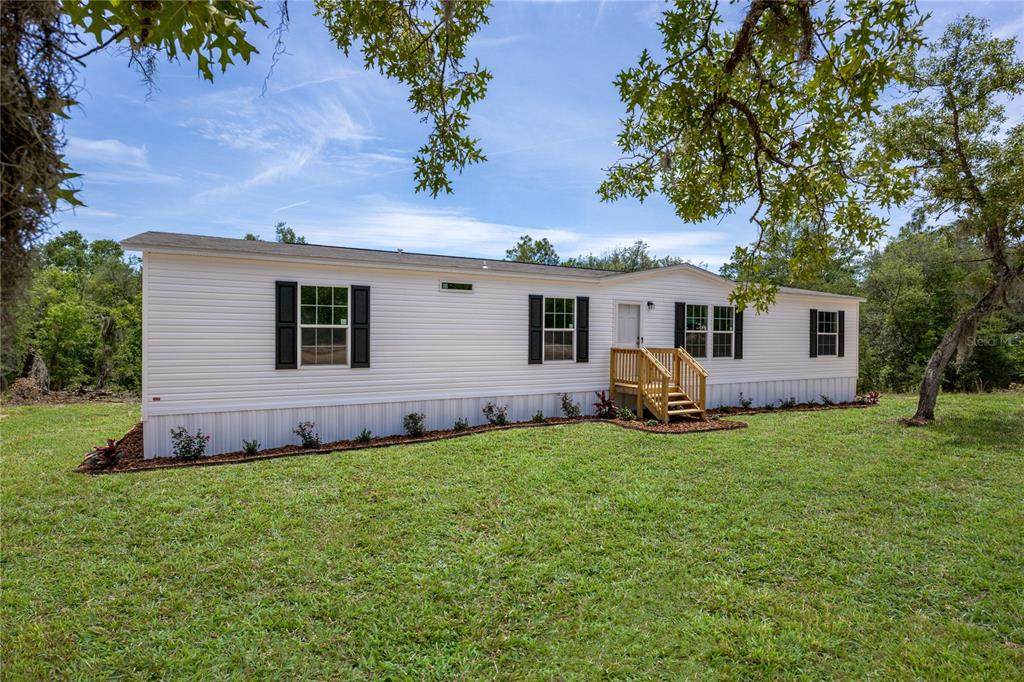 119 London Avenue - Photo 1