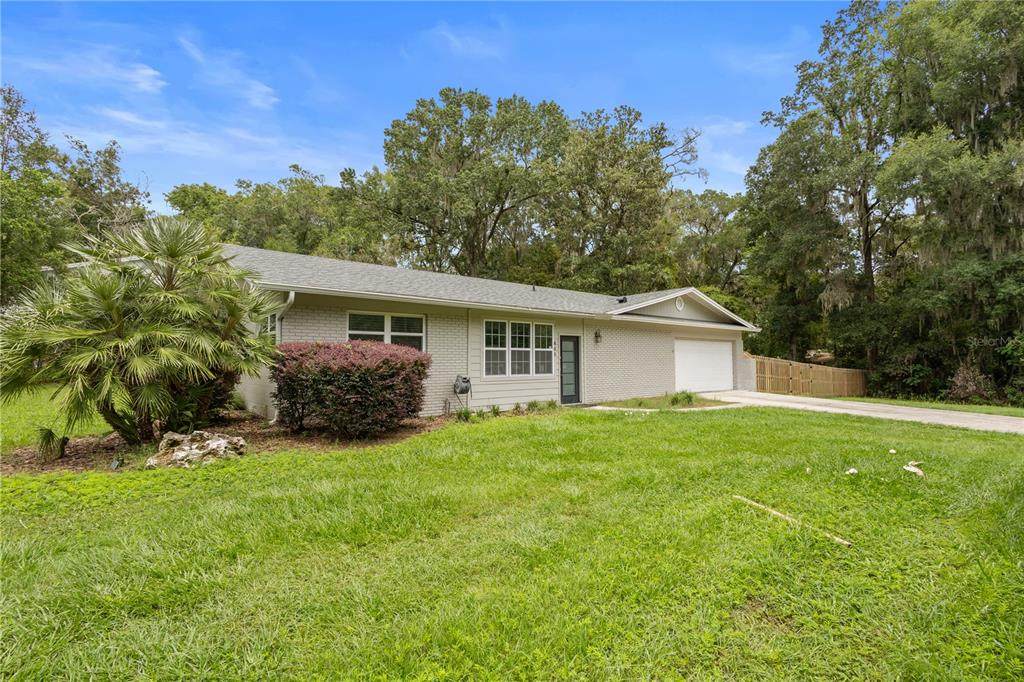 805 40TH Terrace - Photo 1