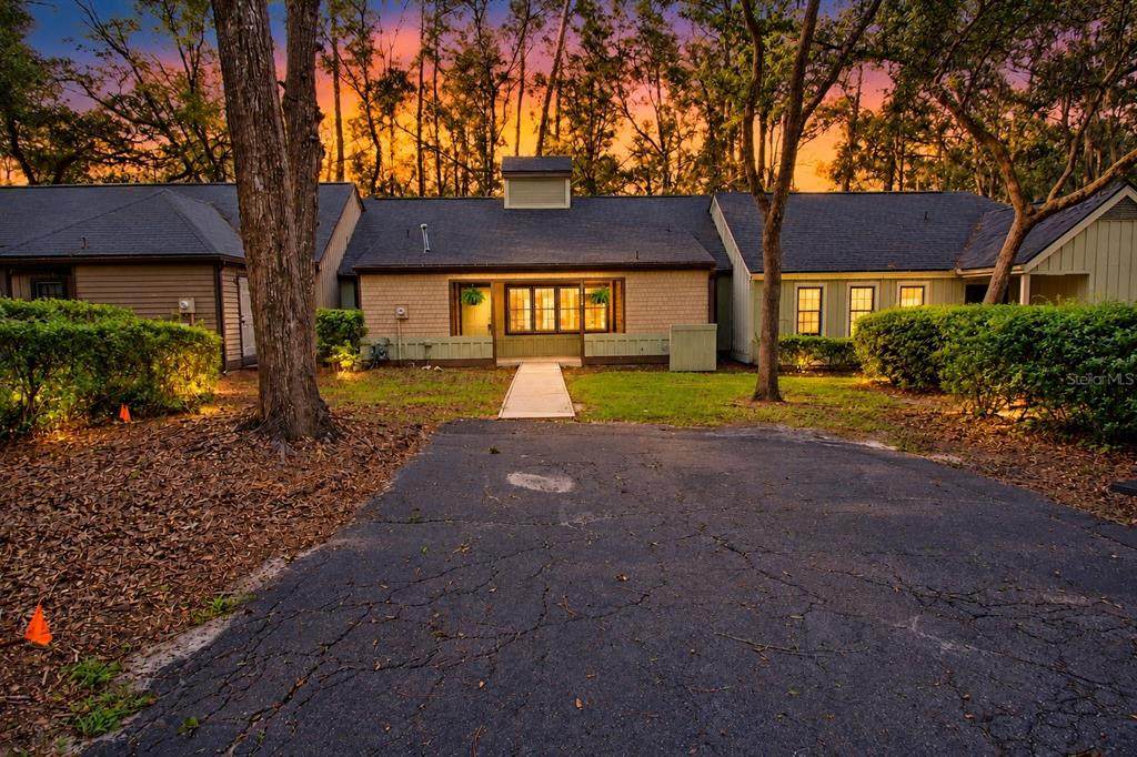 5441 88 Court - Photo 1