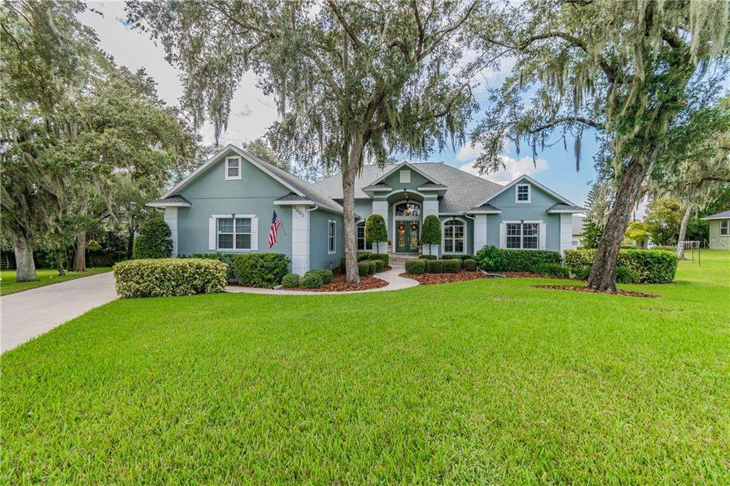 6861 Crescent Oaks Circle - Photo 1
