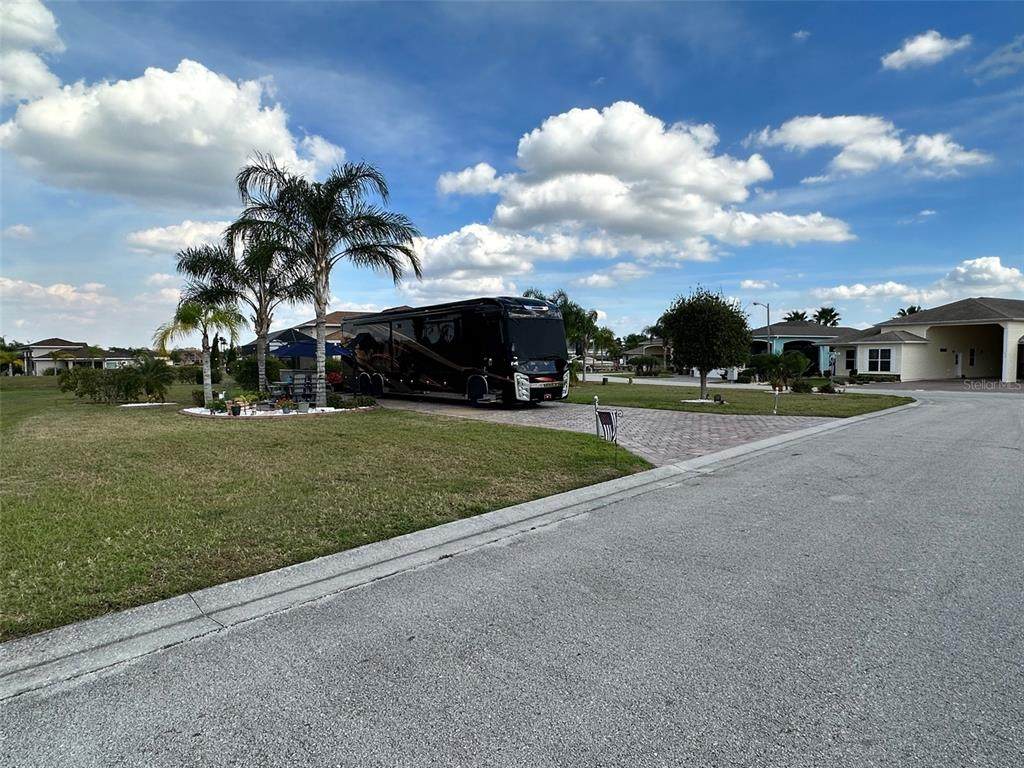 569 Homecoming Way - Photo 1