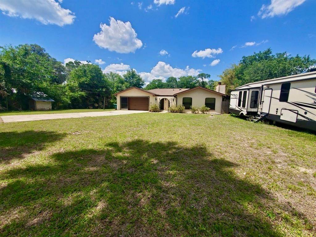 490 Minstrel Avenue - Photo 1