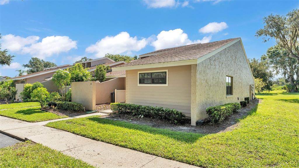 5225 Imperial Lakes Boulevard - Photo 1