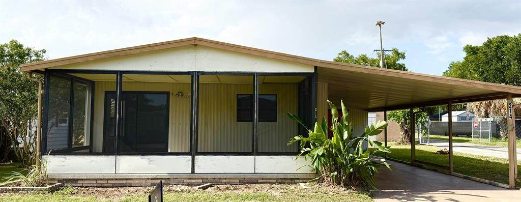 2055 Floral Avenue - Photo 1