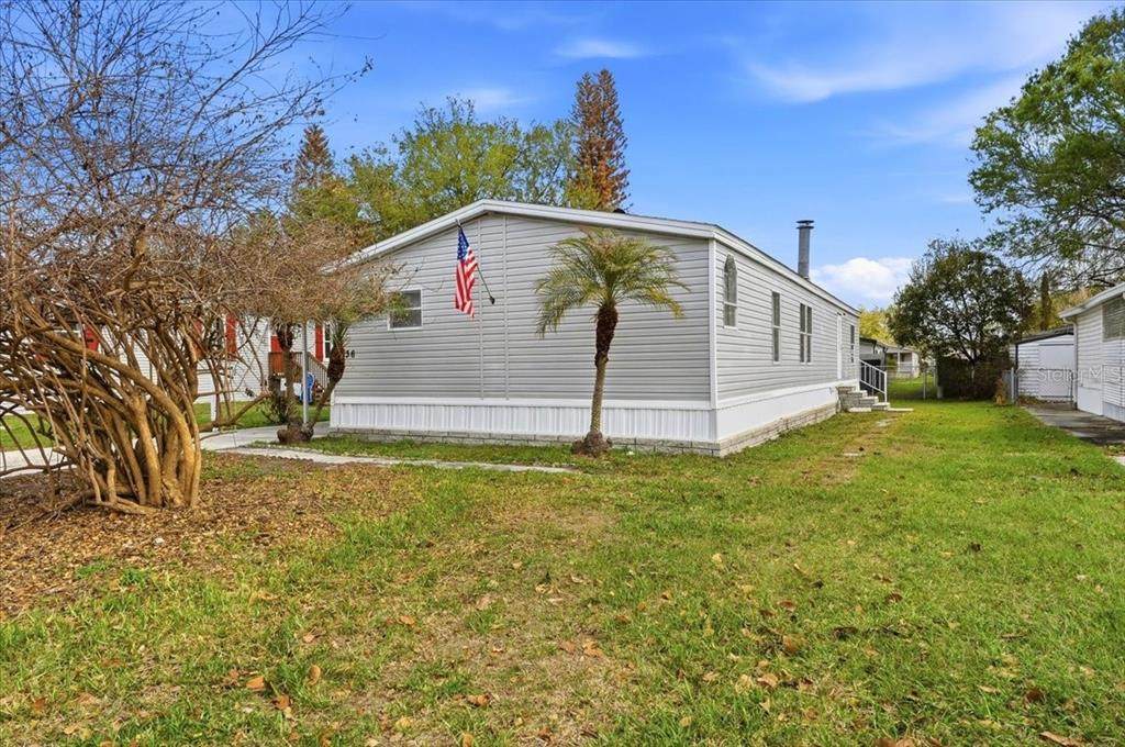 436 Oak Ridge W - Photo 1