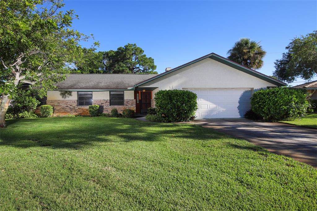 432 Gate Drive - Photo 1