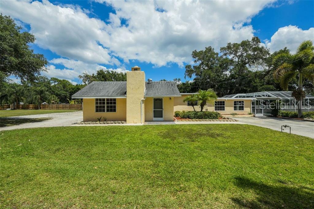 106 Shadylawn Avenue - Photo 1