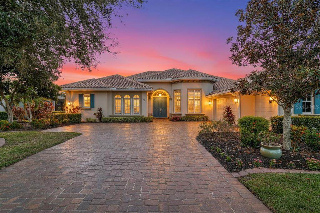 225 Pesaro Drive - Photo 1