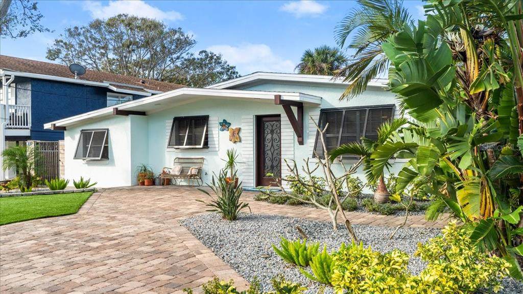 624 Pine Street - Photo 1