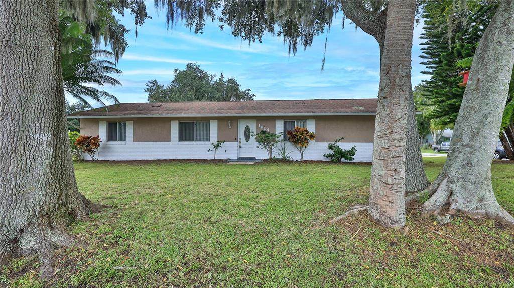 1604 Umbrella Tree Drive - Photo 1