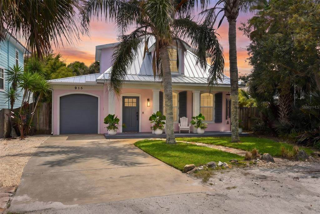 915 Maple Street - Photo 1