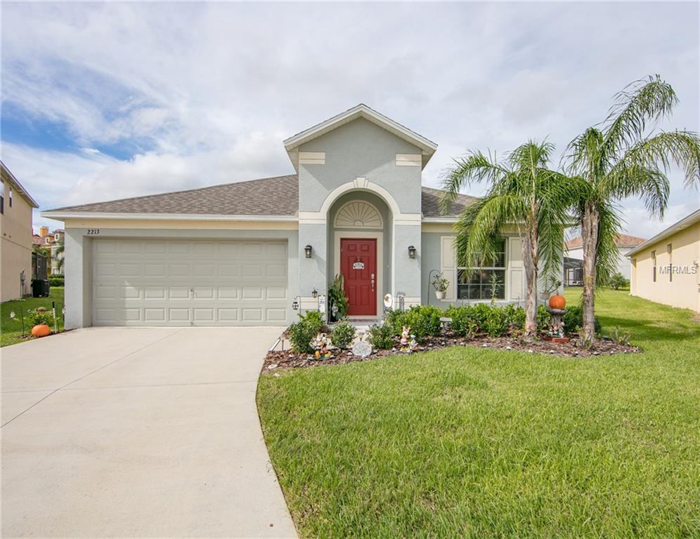 2213 Grantham Avenue - Photo 1